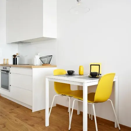 Fabryczna Apartman *